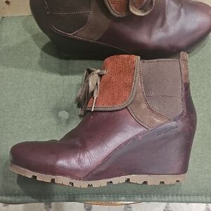 Merrell Women's Dark Brown Wedge Boots
